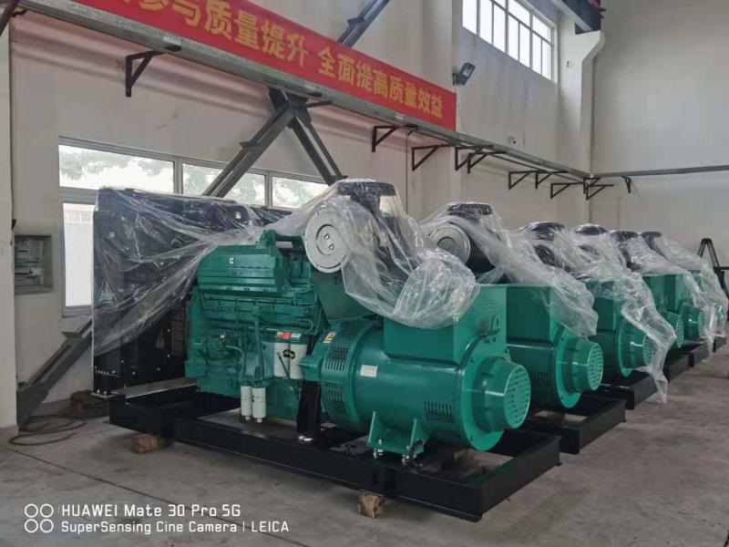 西部油田6x500KW发电机组.JPG